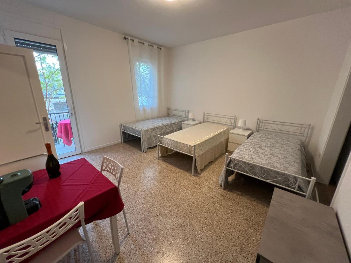Casa Roma Rooms& Apartmens ปาโดวา ภายนอก รูปภาพ